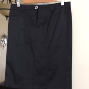 Bebe skirt Black sateen finish